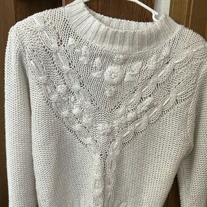 Women’s sweater. Pretty white design